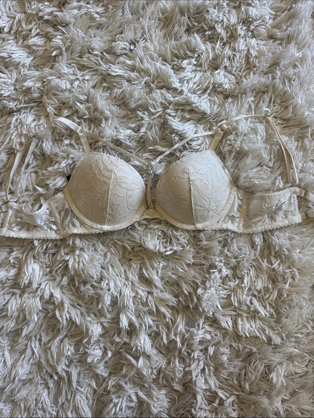 sexy Victoria’s Secret cream push up bra 32A